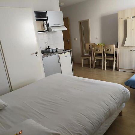 Lagrange Apart'Hotel L'Escale Marine La Rochelle  Exteriör bild